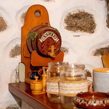 даутев връх Pensiune *