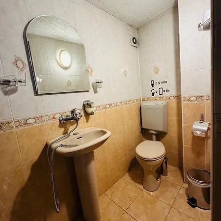 даутев връх Pensiune *